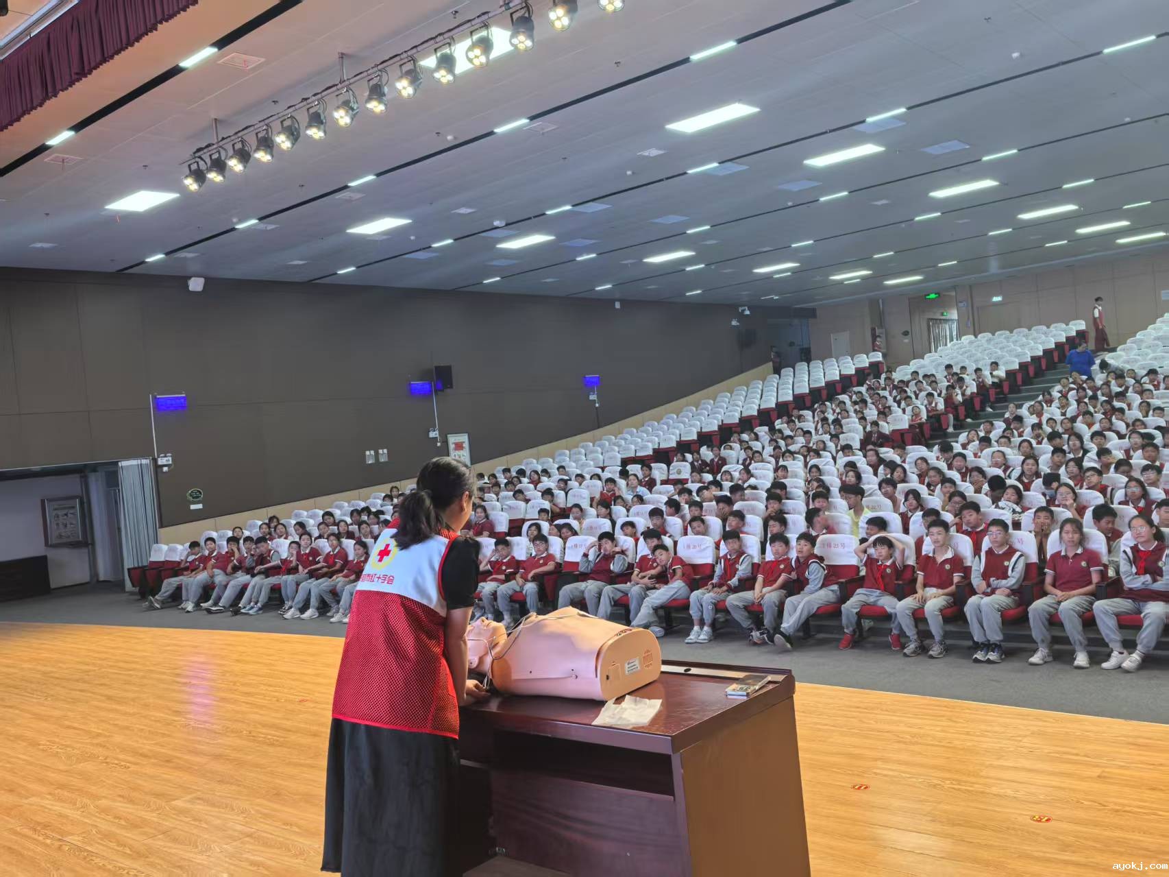 微信图片_20250526092000.jpg 微信图片_20250526092000.jpg